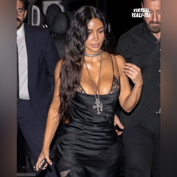 Vintage Stainless Steel Gothic Cross Pendant black stone long chain - Picture 4 of 4